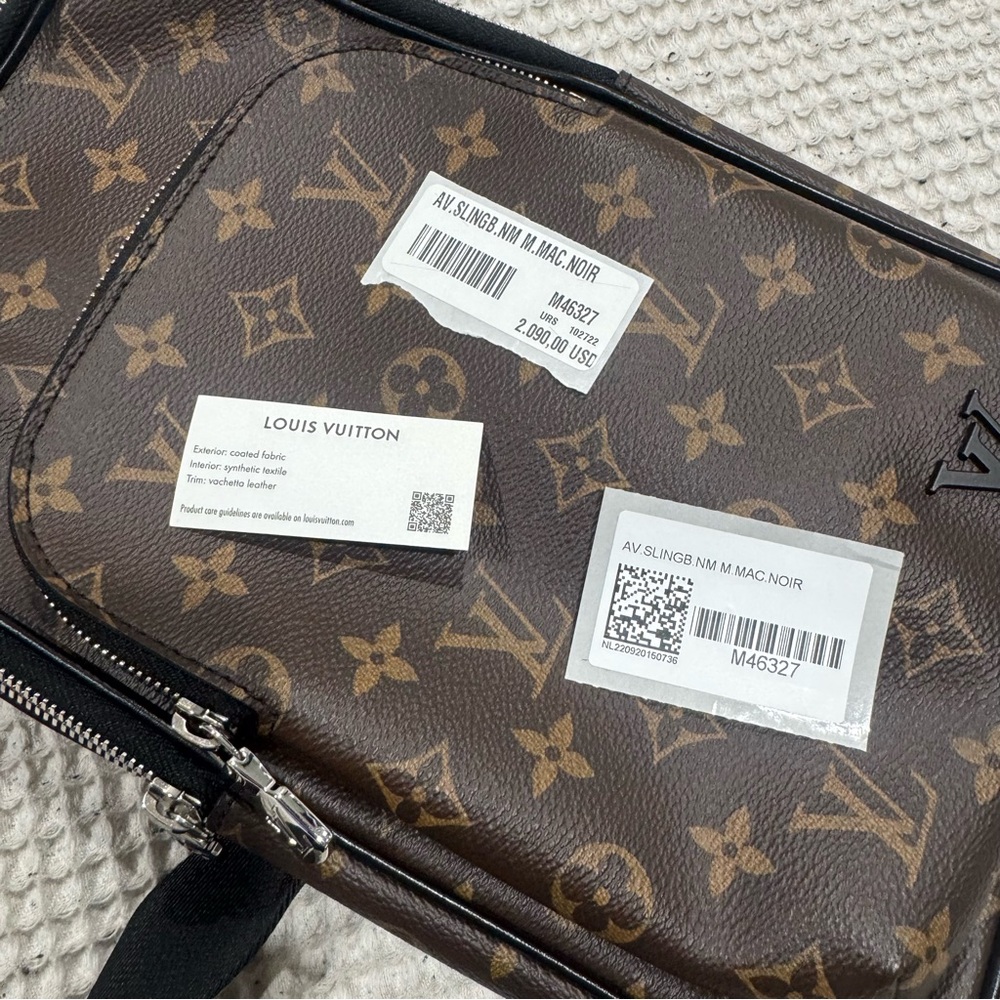💥OPEN 2 OFFERS💥 Louis Vuitton Avenue Slingbag